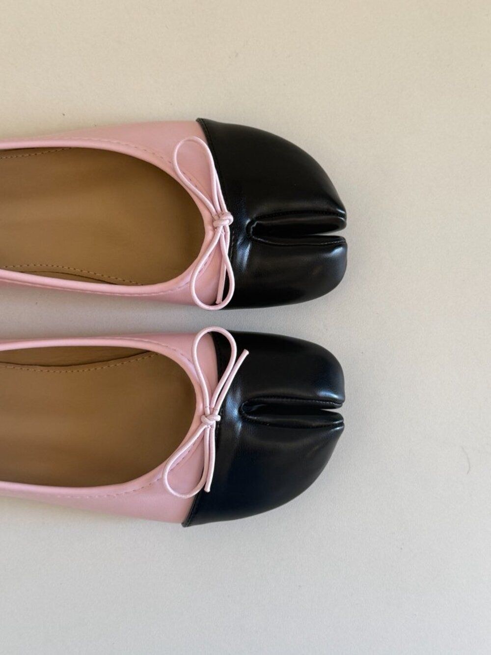 Pink Cap Toe Tabi Black